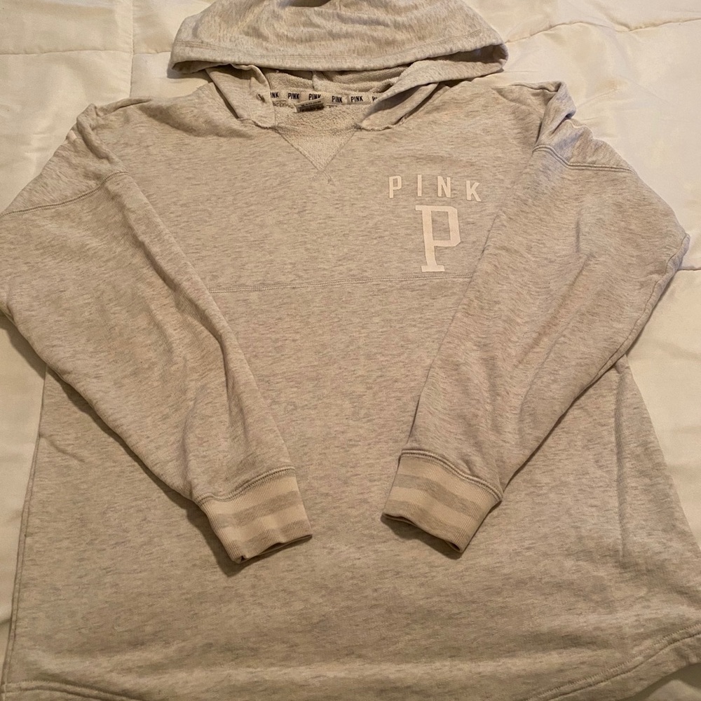 Victoria’s Secret PINK Grey Hoodie!
